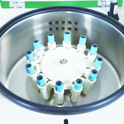 Benchtop Wysokiej Wydajności Czerwonych Krwinek Wymywacz Centrifug 12 rur Maksymalna prędkość 4500